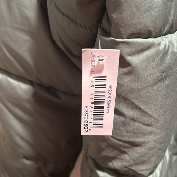 NWT Winter Coat - Picture 3 of 4